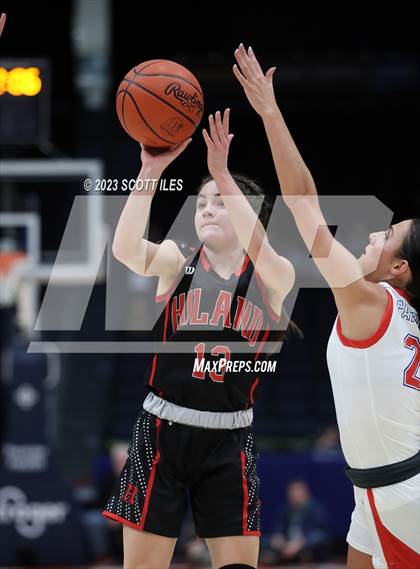 Thumbnail 3 in Hiland vs Tri-Village (OHSAA D4 State Semifinal) photogallery.