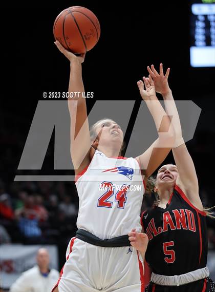 Thumbnail 3 in Hiland vs Tri-Village (OHSAA D4 State Semifinal) photogallery.