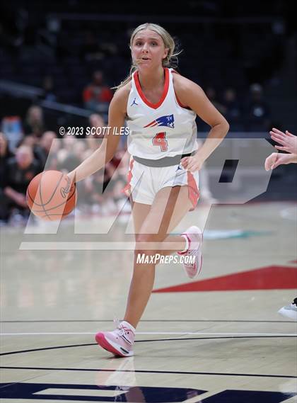 Thumbnail 3 in Hiland vs Tri-Village (OHSAA D4 State Semifinal) photogallery.