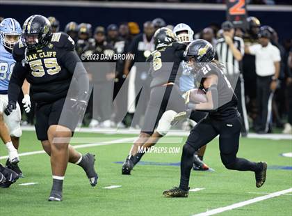 Thumbnail 2 in Emerson vs. South Oak Cliff (UIL 5A D2 Semifinals) photogallery.