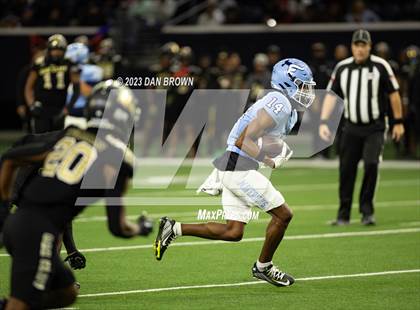 Thumbnail 1 in Emerson vs. South Oak Cliff (UIL 5A D2 Semifinals) photogallery.