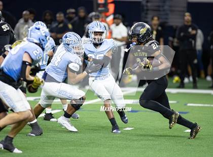 Thumbnail 3 in Emerson vs. South Oak Cliff (UIL 5A D2 Semifinals) photogallery.