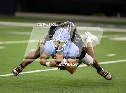 Thumbnail 2 in Emerson vs. South Oak Cliff (UIL 5A D2 Semifinals) photogallery.