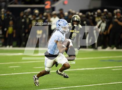 Thumbnail 2 in Emerson vs. South Oak Cliff (UIL 5A D2 Semifinals) photogallery.