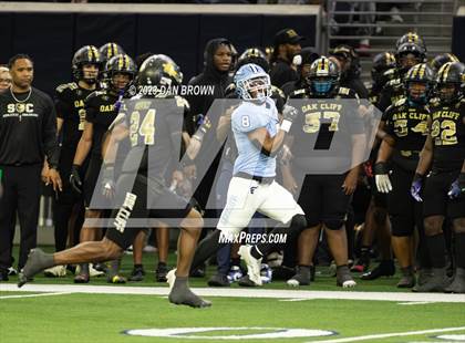 Thumbnail 2 in Emerson vs. South Oak Cliff (UIL 5A D2 Semifinals) photogallery.