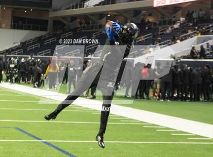 Thumbnail 2 in Emerson vs. South Oak Cliff (UIL 5A D2 Semifinals) photogallery.