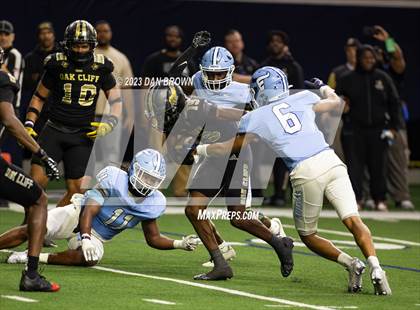 Thumbnail 1 in Emerson vs. South Oak Cliff (UIL 5A D2 Semifinals) photogallery.
