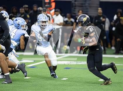 Thumbnail 2 in Emerson vs. South Oak Cliff (UIL 5A D2 Semifinals) photogallery.