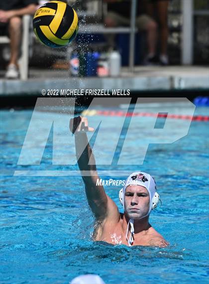 Thumbnail 2 in Saint Francis vs Vista (America's Finest City) photogallery.