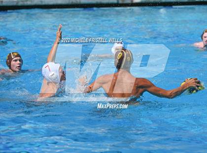 Thumbnail 2 in Saint Francis vs Vista (America's Finest City) photogallery.