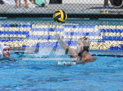 Thumbnail 3 in Saint Francis vs Vista (America's Finest City) photogallery.