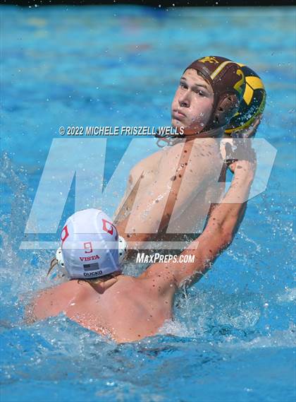 Thumbnail 1 in Saint Francis vs Vista (America's Finest City) photogallery.