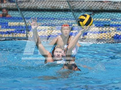Thumbnail 1 in Saint Francis vs Vista (America's Finest City) photogallery.