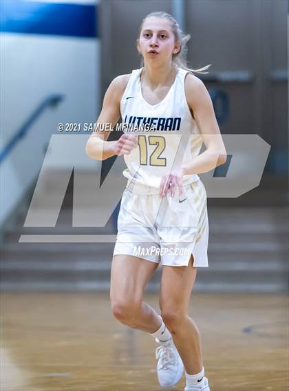 Thumbnail 2 in Lincoln Lutheran vs. Arlington photogallery.