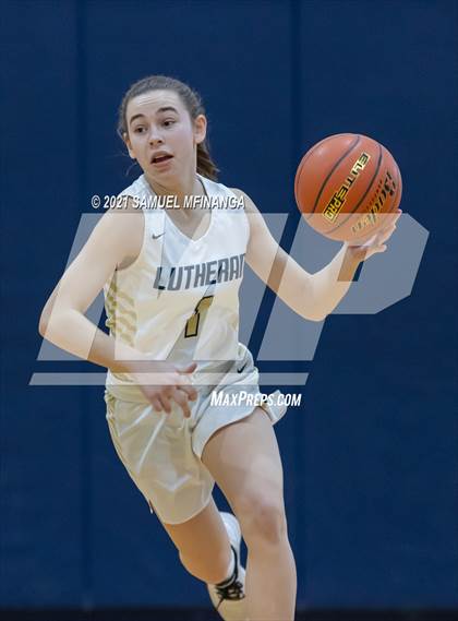 Thumbnail 3 in Lincoln Lutheran vs. Arlington photogallery.