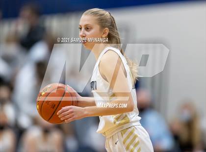 Thumbnail 2 in Lincoln Lutheran vs. Arlington photogallery.