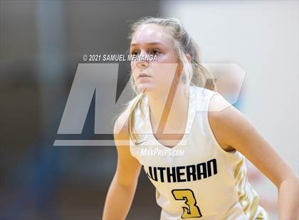 Thumbnail 3 in Lincoln Lutheran vs. Arlington photogallery.