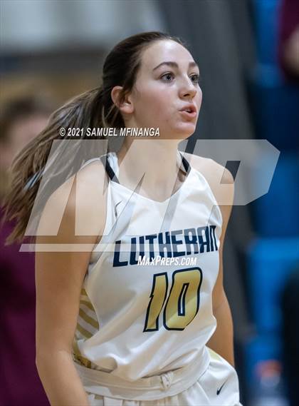 Thumbnail 3 in Lincoln Lutheran vs. Arlington photogallery.