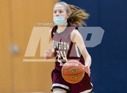 Thumbnail 2 in Lincoln Lutheran vs. Arlington photogallery.