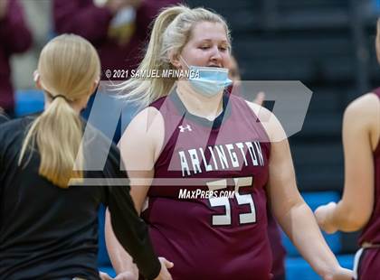 Thumbnail 2 in Lincoln Lutheran vs. Arlington photogallery.