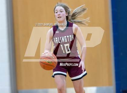 Thumbnail 2 in Lincoln Lutheran vs. Arlington photogallery.