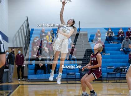 Thumbnail 1 in Lincoln Lutheran vs. Arlington photogallery.