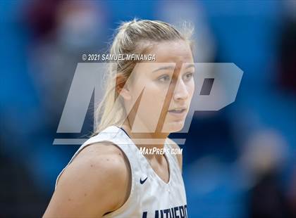 Thumbnail 2 in Lincoln Lutheran vs. Arlington photogallery.