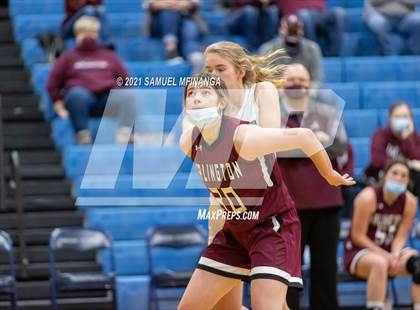 Thumbnail 2 in Lincoln Lutheran vs. Arlington photogallery.