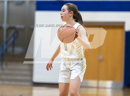 Thumbnail 3 in Lincoln Lutheran vs. Arlington photogallery.