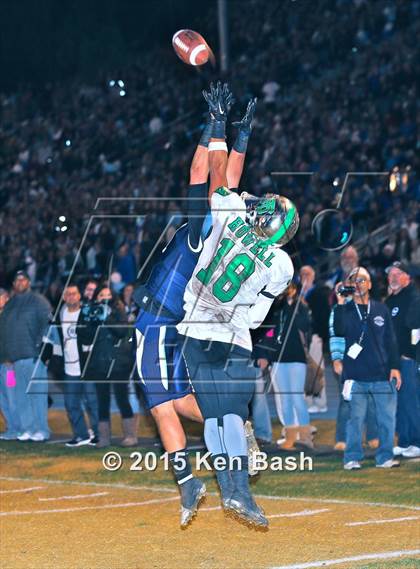 Thumbnail 3 in Camarillo vs. Thousand Oaks (CIF Southern Section Northern Division Final) photogallery.