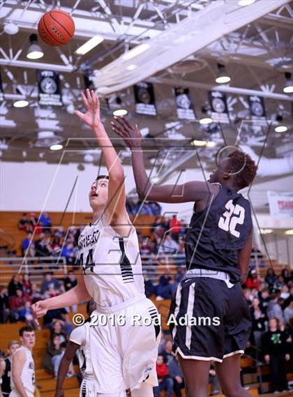 Thumbnail 1 in Burke @ Lincoln Northeast photogallery.