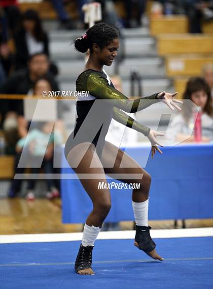 Thumbnail 3 in CHSAA 4A State Prelim photogallery.