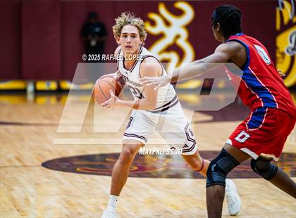 Thumbnail 2 in Fort Bend Dulles vs. Deer Park (McDonald's Texas Invitational) photogallery.