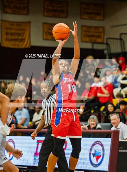 Thumbnail 3 in Fort Bend Dulles vs. Deer Park (McDonald's Texas Invitational) photogallery.