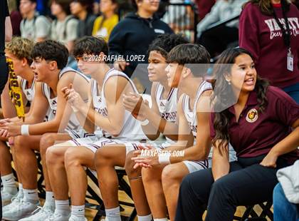 Thumbnail 3 in Fort Bend Dulles vs. Deer Park (McDonald's Texas Invitational) photogallery.