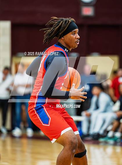 Thumbnail 1 in Fort Bend Dulles vs. Deer Park (McDonald's Texas Invitational) photogallery.