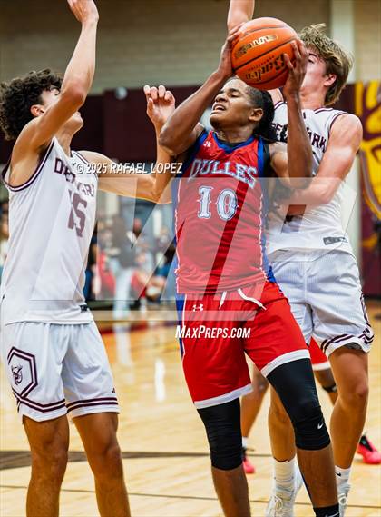 Thumbnail 3 in Fort Bend Dulles vs. Deer Park (McDonald's Texas Invitational) photogallery.