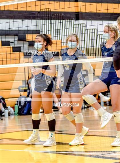 Thumbnail 2 in Gardner-Edgerton @ Olathe West photogallery.
