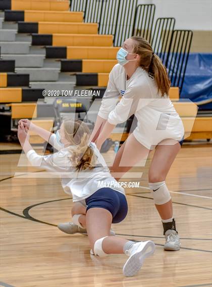 Thumbnail 3 in Gardner-Edgerton @ Olathe West photogallery.