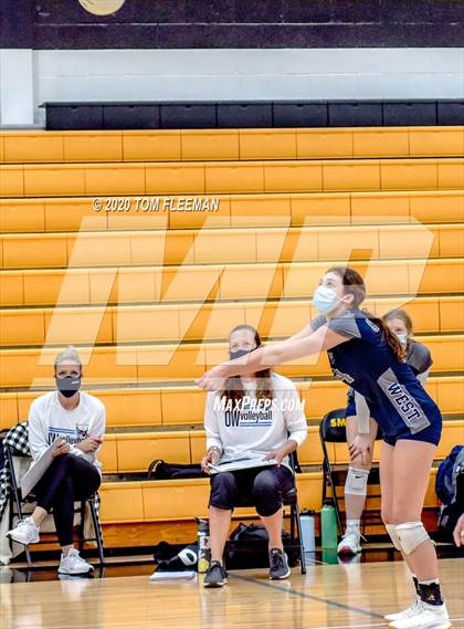 Thumbnail 3 in Gardner-Edgerton @ Olathe West photogallery.