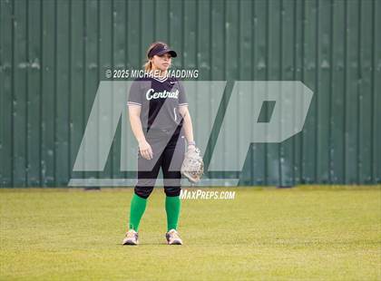 Thumbnail 2 in Orangefield vs Pollok Central (UIL Softball 3A D1 Bi-District Playoff Game 1) photogallery.