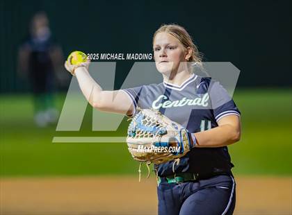 Thumbnail 1 in Orangefield vs Pollok Central (UIL Softball 3A D1 Bi-District Playoff Game 1) photogallery.