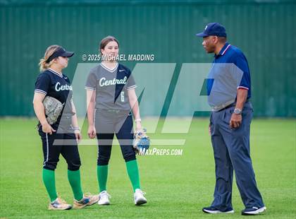 Thumbnail 1 in Orangefield vs Pollok Central (UIL Softball 3A D1 Bi-District Playoff Game 1) photogallery.