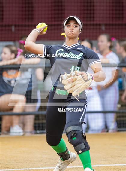Thumbnail 2 in Orangefield vs Pollok Central (UIL Softball 3A D1 Bi-District Playoff Game 1) photogallery.