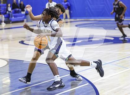 Thumbnail 1 in St. Bernard vs. Manual Arts (4th Annual Wiseburn-DaVinci Holiday Classic Tournament) photogallery.