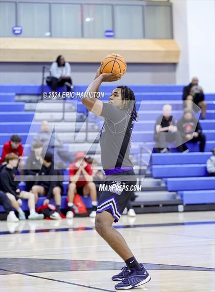 Thumbnail 2 in St. Bernard vs. Manual Arts (4th Annual Wiseburn-DaVinci Holiday Classic Tournament) photogallery.
