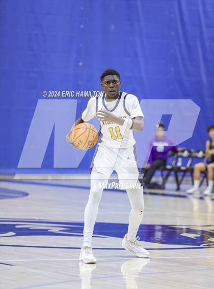 Thumbnail 1 in St. Bernard vs. Manual Arts (4th Annual Wiseburn-DaVinci Holiday Classic Tournament) photogallery.