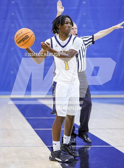 Thumbnail 3 in St. Bernard vs. Manual Arts (4th Annual Wiseburn-DaVinci Holiday Classic Tournament) photogallery.