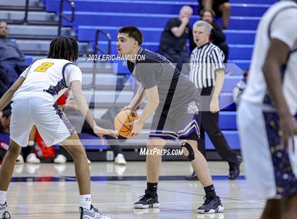 Thumbnail 3 in St. Bernard vs. Manual Arts (4th Annual Wiseburn-DaVinci Holiday Classic Tournament) photogallery.