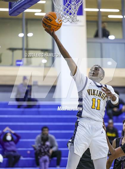 Thumbnail 3 in St. Bernard vs. Manual Arts (4th Annual Wiseburn-DaVinci Holiday Classic Tournament) photogallery.